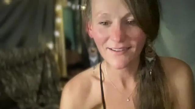 Image 11 of sancammilfy Stream on Chaturbate on 19 months ago
