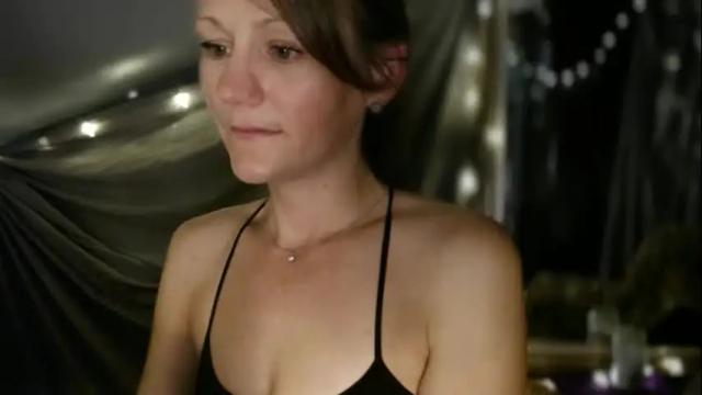 Image 4 of sancammilfy Stream on Chaturbate on 19 months ago
