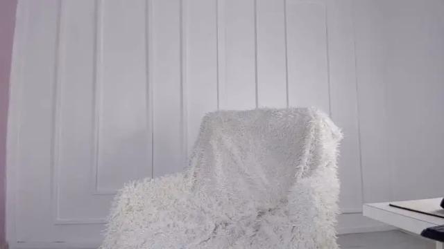 Image 10 of sander_sonia Stream on Chaturbate on 18 months ago