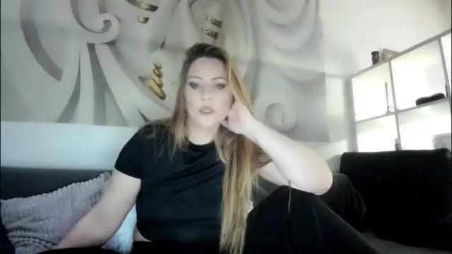 Image 2 of sandra______ Stream on Chaturbate on 1 month ago