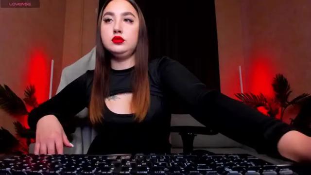 Image 3 of sandra_rosee Stream on Chaturbate on 20 months ago