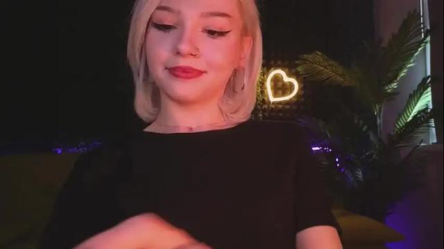 Image 10 of sandraboyl Stream on Chaturbate on 1 month ago