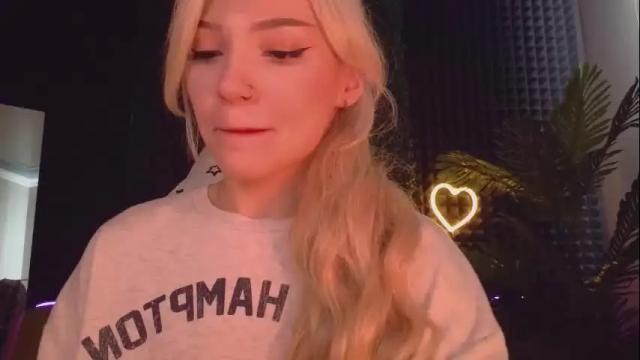 Image 7 of sandraboyl Stream on Chaturbate on 1 month ago