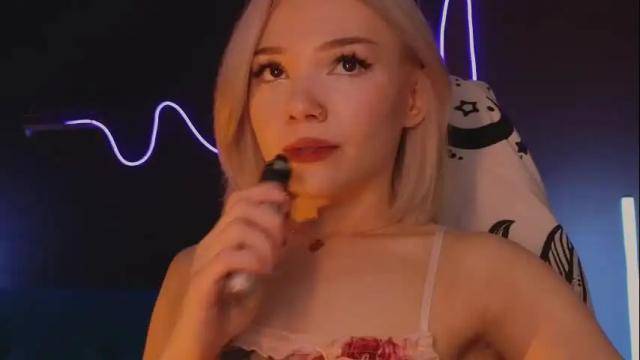 Image 8 of sandraboyl Stream on Chaturbate on 21 days ago