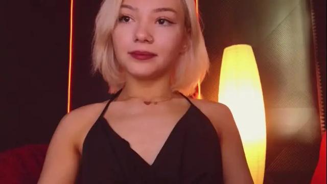 Image 3 of sandraboyl Stream on Chaturbate on 11 days ago