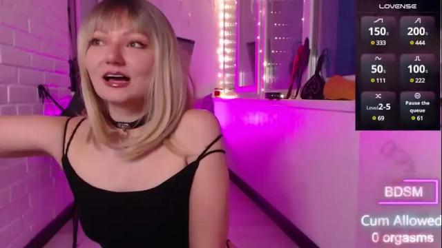 Image 2 of sandralawrence Stream on Chaturbate on 1 month ago