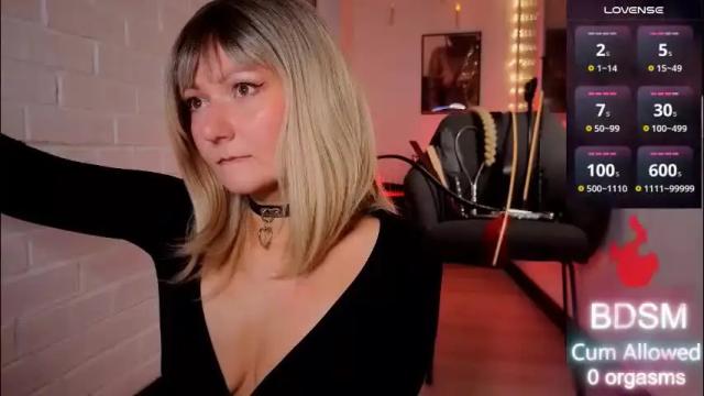 Image 12 of sandralawrence Stream on Chaturbate on 1 month ago