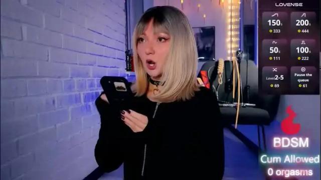 Thumbnail 2, sandralawrence's Stream at Chaturbate, 1 month ago