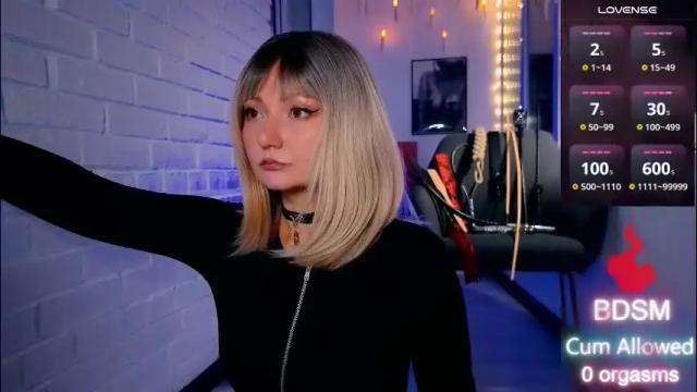 Image 7 of sandralawrence Stream on Chaturbate on 1 month ago