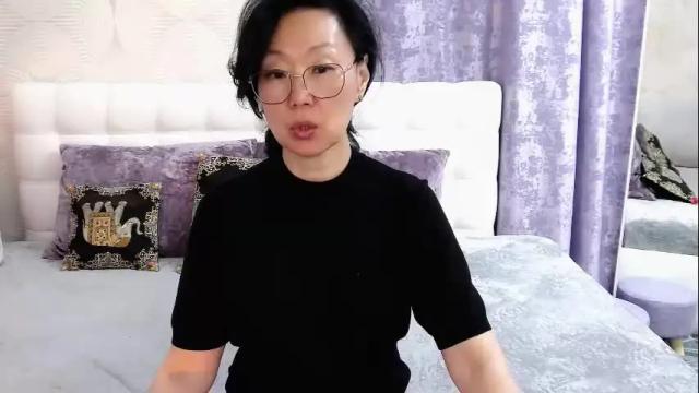 Image 2 of sandrami__ Stream on Chaturbate on 1 month ago
