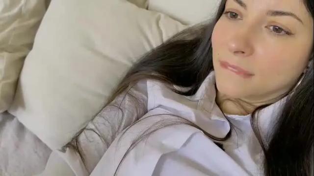 Image 12 of sandraschonherz Stream on Chaturbate on 6 days ago