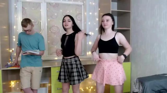 Image 6 of sandy_delia Stream on Chaturbate on 21 months ago