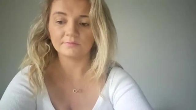 Image 4 of sandy_erotic Stream on Chaturbate on 15 months ago