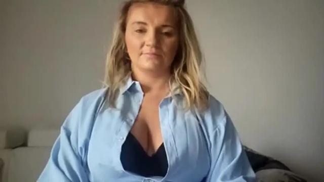 Image 3 of sandy_erotic Stream on Chaturbate on 15 months ago