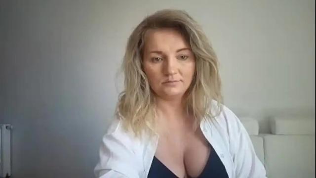 Image 12 of sandy_erotic Stream on Chaturbate on 13 months ago