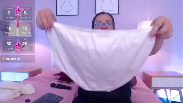 Image 2 of sandy_gh Stream on Chaturbate on 4 months ago