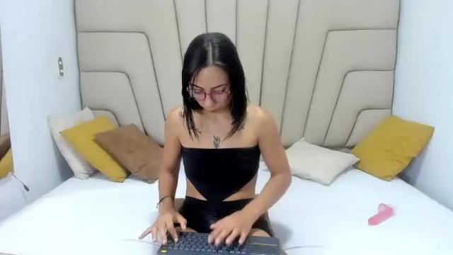 Image 7 of sandy_valbuena Stream on Chaturbate on 11 months ago