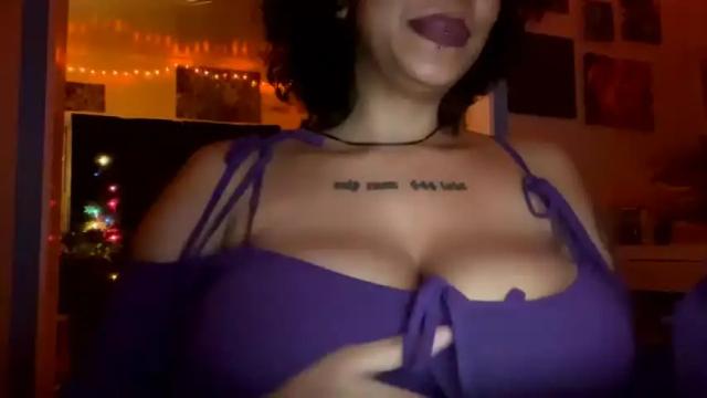Image 6 of sapphire_honest Stream on Chaturbate on 19 months ago