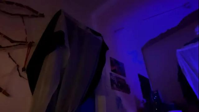 Image 2 of sapphire_honest Stream on Chaturbate on 1 month ago