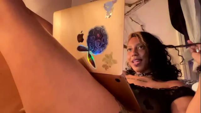 Image 12 of sapphire_honest Stream on Chaturbate on 13 days ago