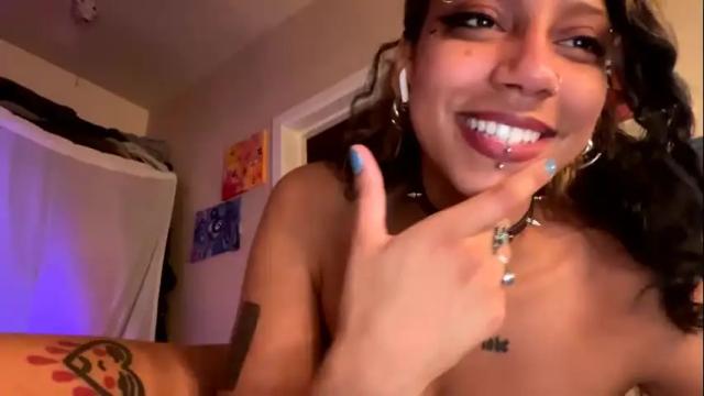 Image 10 of sapphire_honest Stream on Chaturbate on 1 day ago