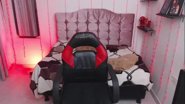 Image 6 of sapphire_lilac Stream on Chaturbate on 1 month ago