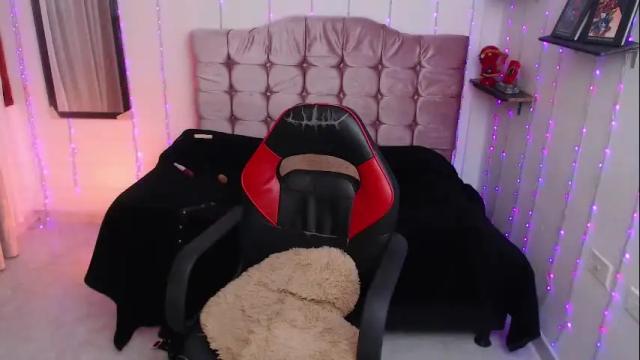 Image 10 of sapphire_lilac Stream on Chaturbate on 1 month ago
