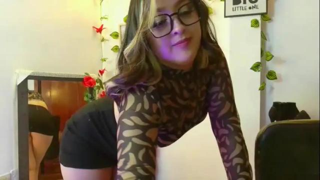 Image 7 of sapphire_lilac Stream on Chaturbate on 6 days ago