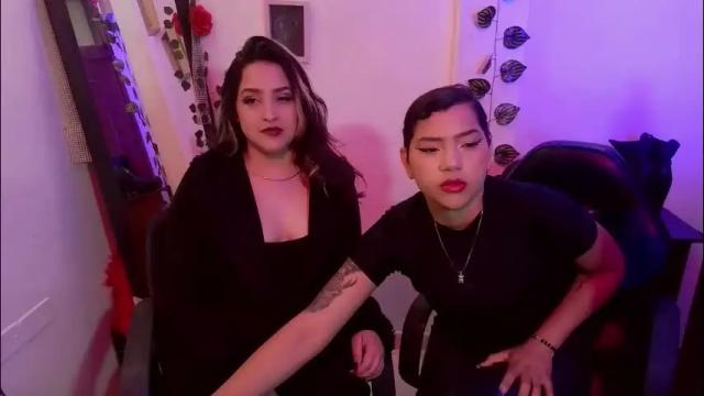 Image 6 of sapphire_lilac Stream on Chaturbate on 2 months ago