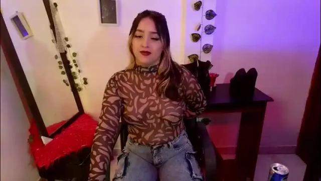 Image 8 of sapphire_lilac Stream on Chaturbate on 2 months ago