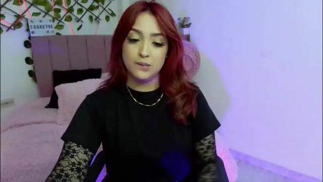 Image 2 of sapphire_lilac Stream on Chaturbate on 1 month ago