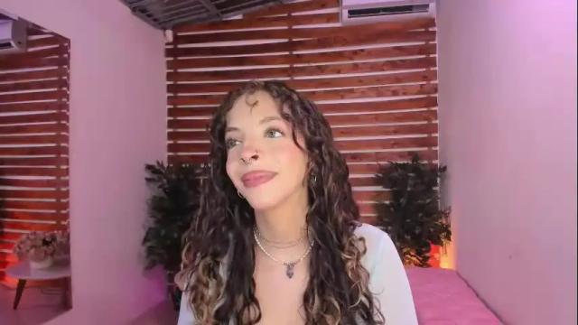 Image 6 of sapphire_venus Stream on Chaturbate on 1 month ago