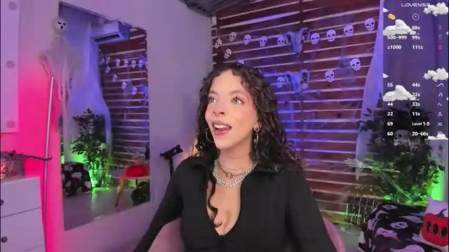 Image 2 of sapphire_venus Stream on Chaturbate on 3 days ago