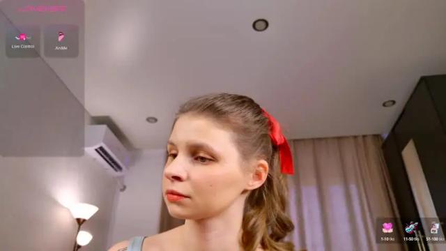 Image 4 of sapphirealice Stream on Chaturbate on 5 months ago