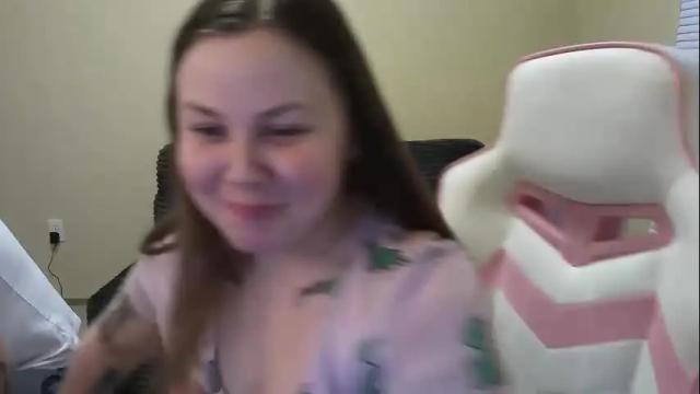 Image 11 of sapphireluvsbbc Stream on Chaturbate on 5 months ago