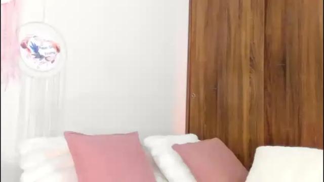 Image 10 of sara_699 Stream on Chaturbate on 1 month ago