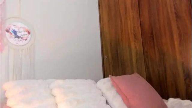 Image 8 of sara_699 Stream on Chaturbate on 1 month ago