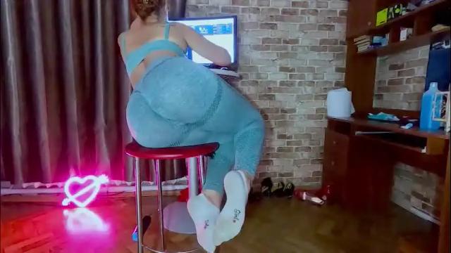 Image 3 of sara__foxy Stream on Chaturbate on 2 months ago
