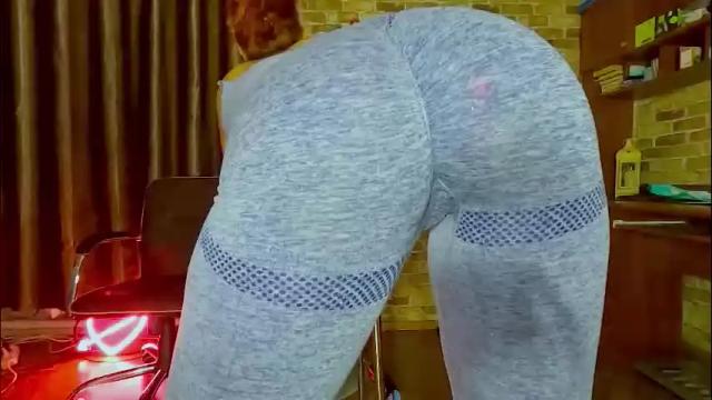 Image 8 of sara__foxy Stream on Chaturbate on 2 months ago