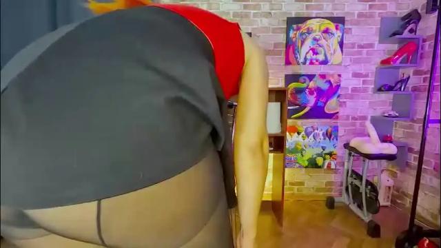 Image 7 of sara__foxy Stream on Chaturbate on 1 month ago