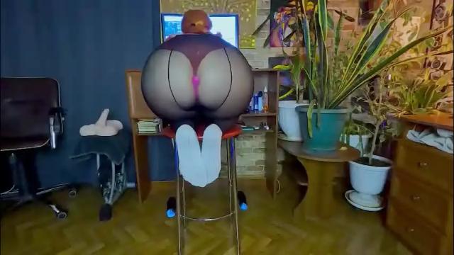 Image 3 of sara__foxy Stream on Chaturbate on 1 month ago