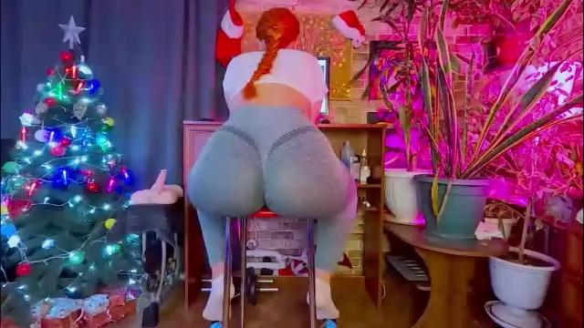 Image 4 of sara__foxy Stream on Chaturbate on 1 month ago