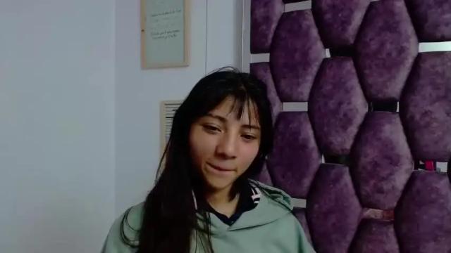 Image 3 of sara_adamss_ Stream on Chaturbate on 14 months ago