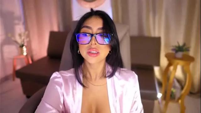 Image 7 of sara_albrecht Stream on Chaturbate on 2 days ago