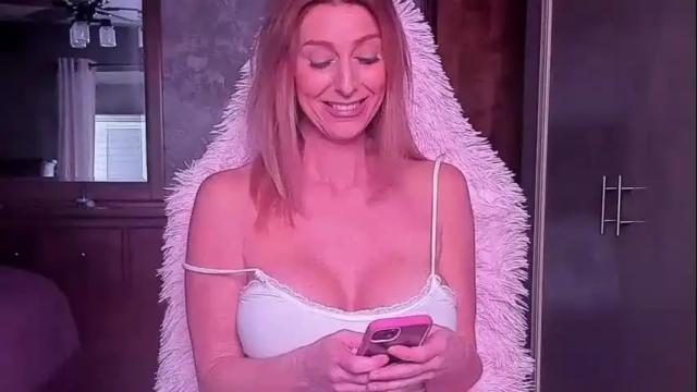 Image 6 of sara_alessandra Stream on Chaturbate on 19 months ago