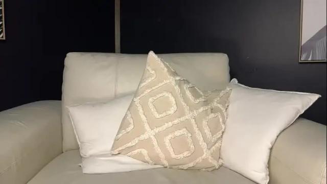 Image 4 of sara_cane Stream on Chaturbate on 1 month ago