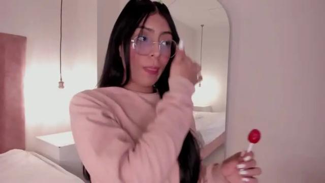 Image 7 of sara_cardona18 Stream on Chaturbate on 21 months ago