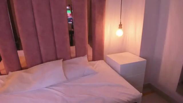 Image 12 of sara_cardona18 Stream on Chaturbate on 21 months ago