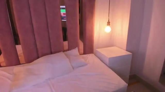 Image 7 of sara_cardona18 Stream on Chaturbate on 21 months ago