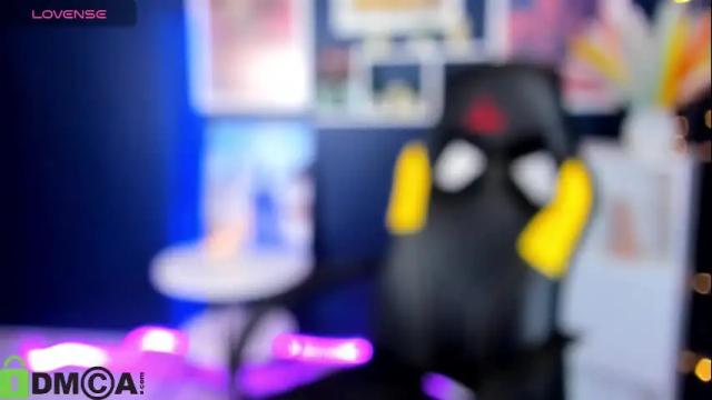 Image 2 of sara_carlson_ Stream on Chaturbate on 1 month ago